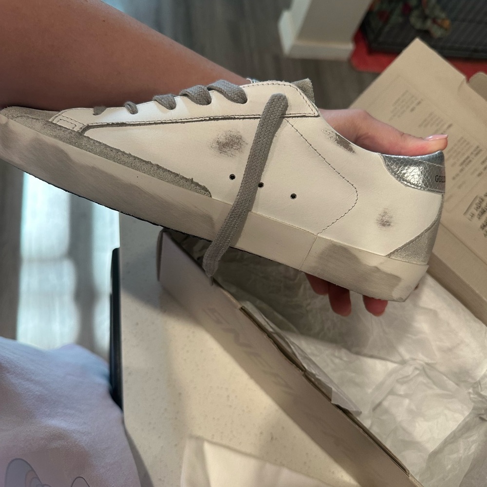 Golden Goose Sneakers